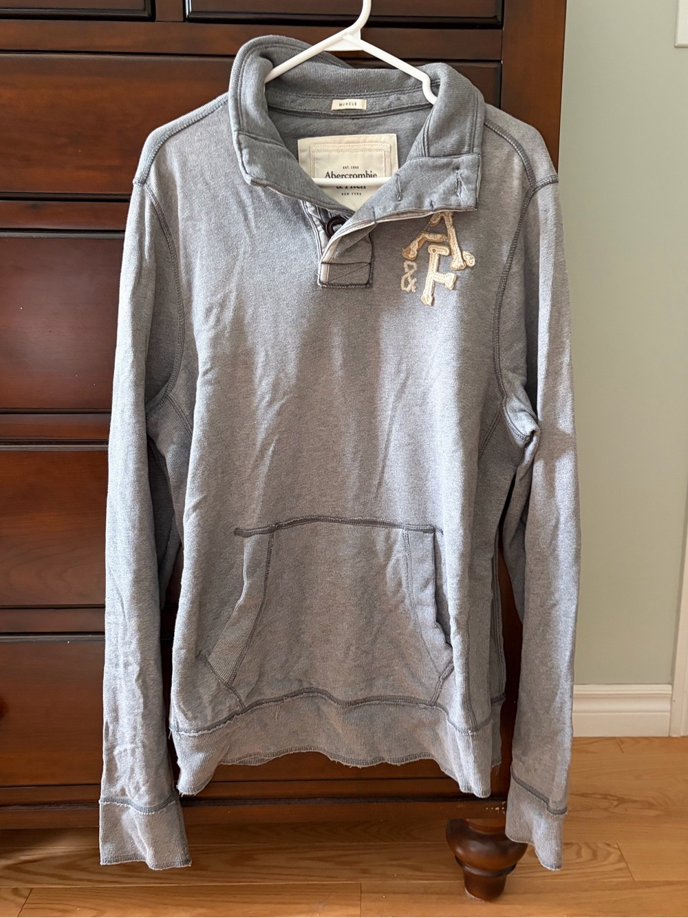 Vintage Abercrombie & Fitch Men's Grey Pullover Quarter-Snap Sweatshirt - Picture 2 of 5
